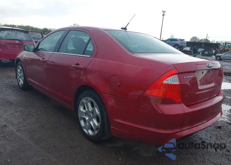 2010 Ford Fusion Se z USA, uszkodzony, nr VIN 3FAHP0HAXAR253782